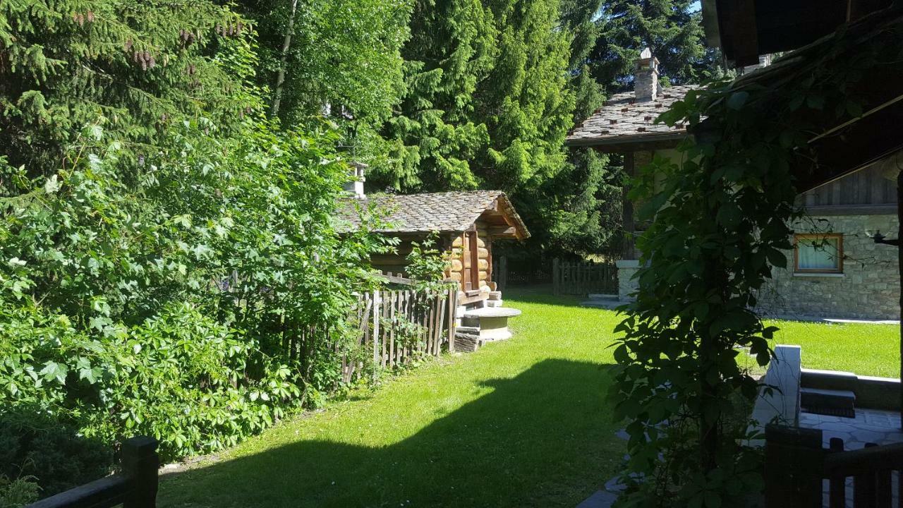 Chalet Blanc "Le Flocon" กูร์มาเยอร์ ภายนอก รูปภาพ